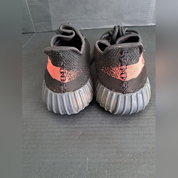 Adidas Yeezy Boost 350 V2, Men's Sneakers Size 7. - Picture 7 of 13